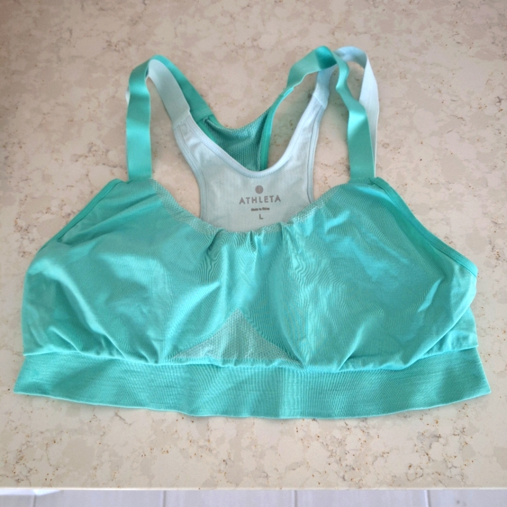 Athleta Women's Light Green Sports Bra